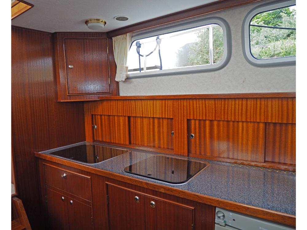 Cabin en avant, H&eacute;bergements